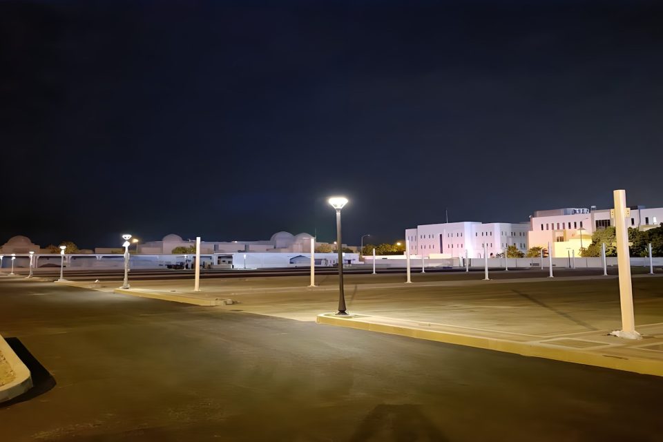 KONOS_OMAN_pparking-COVER