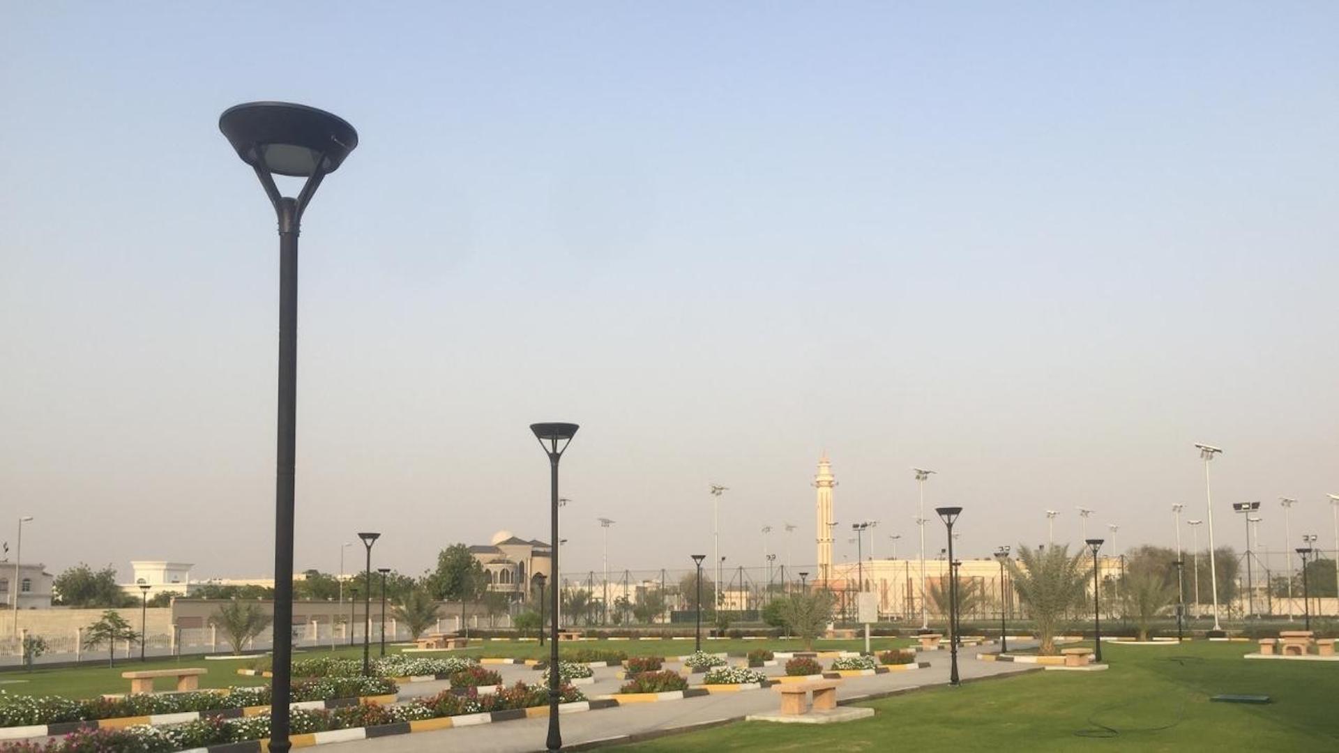 SOLAR POST TOP, Public Park Area