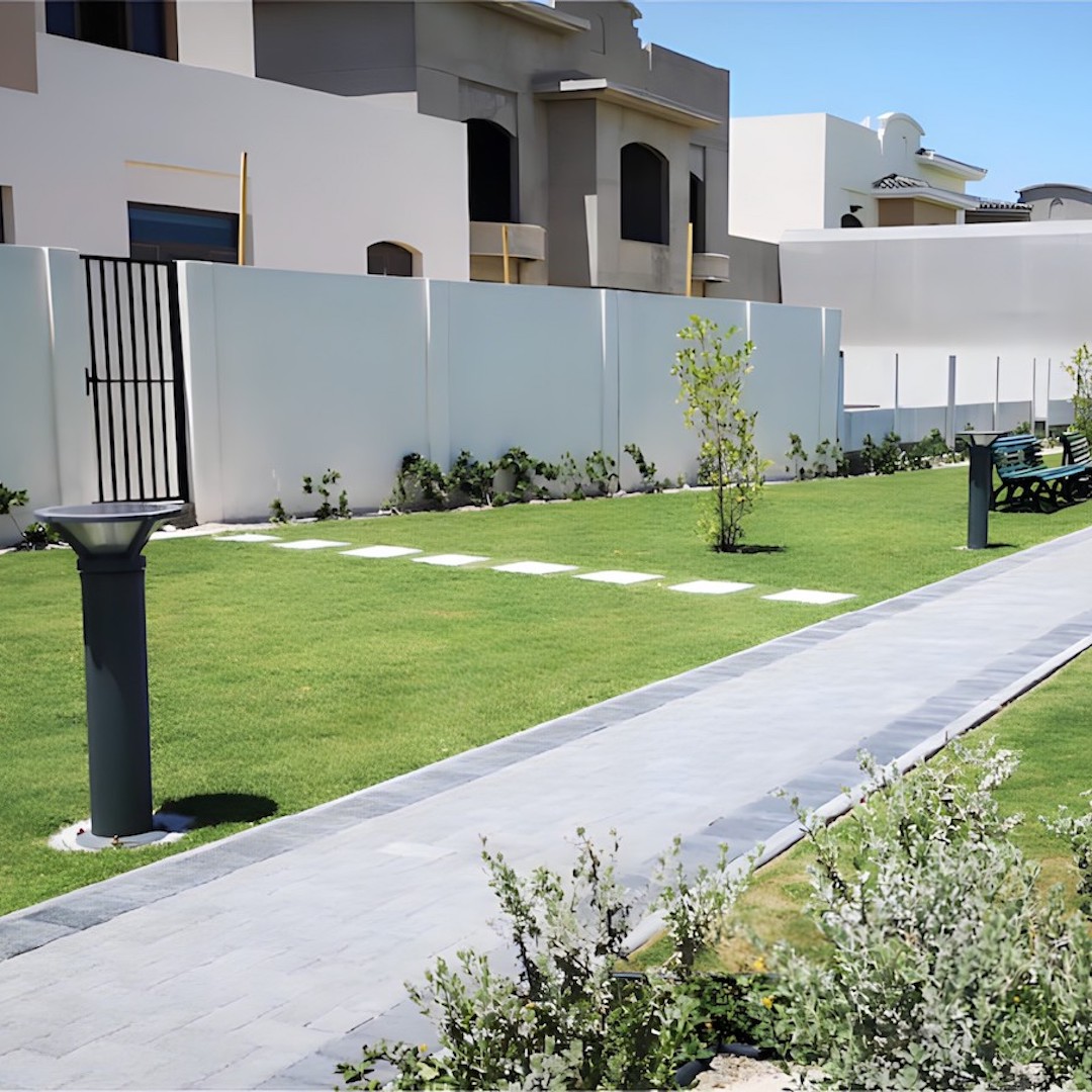 SOLAR BOLLARD, Private Residence Walkway