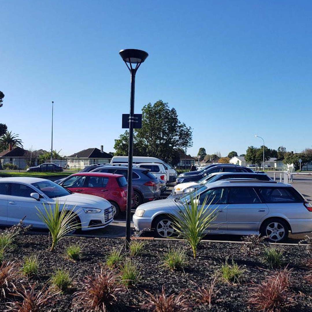 SOLAR POST TOP, Hotel Parking Area