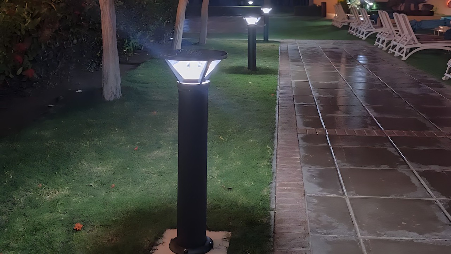 SOLAR BOLLARD, Hotel Outdoor Lighting